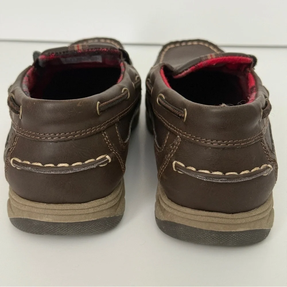 Outland Boys Brown Loafers Size 5.5M